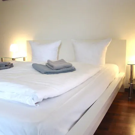 And Near Kurfuerstendamm *